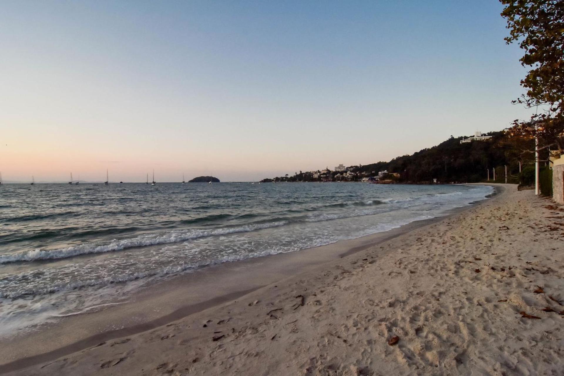 Apartamento Apto A 350 Metros Da Em Jurere Pd1457 Florianopolis